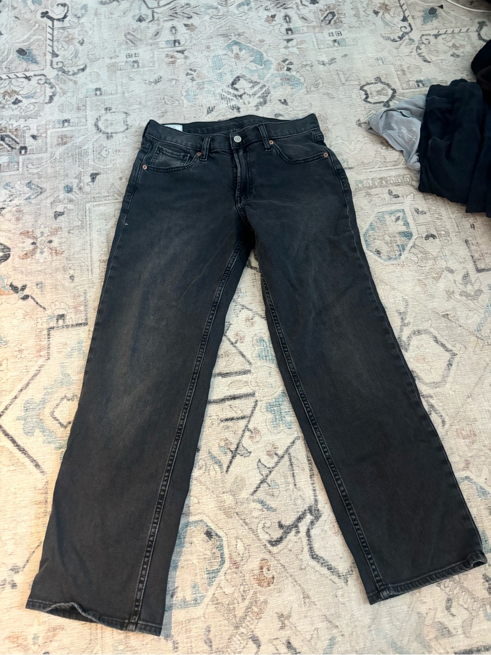 GAP Women's Straight-Leg Jeans in Washed Black